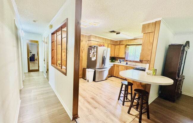 Photo - 211 N William Dr