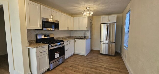 Building Photo - 521-513 13th St NW