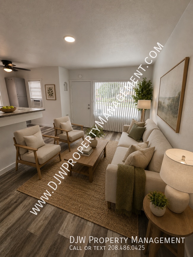 Photo - 504 5th St S