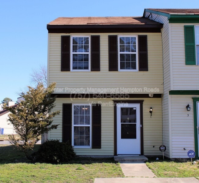 Building Photo - 1 Peachtree Ct