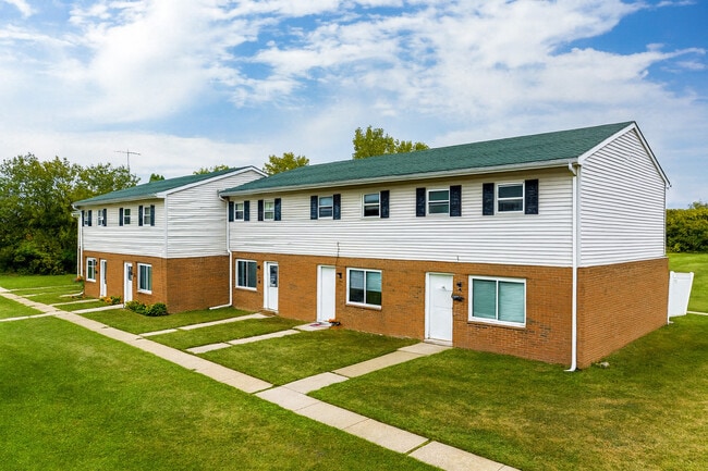 Professional Park Townhomes & Apartments