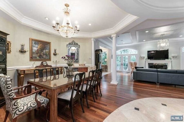 Photo - 214 Bellaire Dr