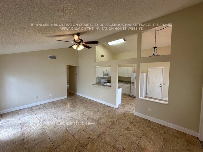 Photo - 1309 Savoyard Way