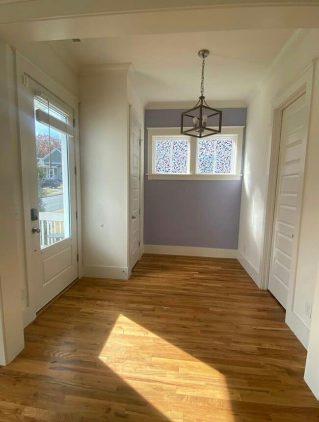 Photo - 225 Airlie Dr