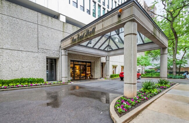 Photo - 1 E Scott St Unit 1105