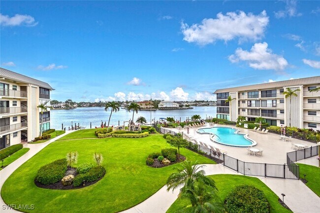 Building Photo - 3200 Gulf Shore Blvd N Unit 308 Rental