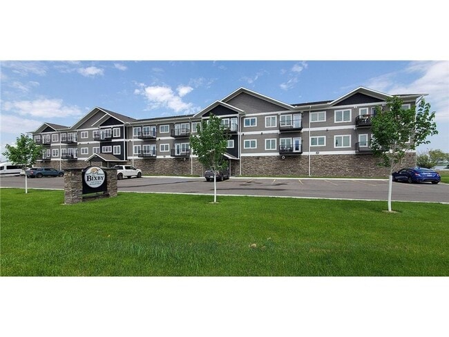 Photo - LAKE VIEW- 3 Bedroom Condo Unit 115
