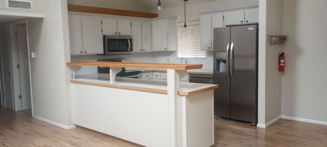 Photo - Charming Home Near the Prescott Square