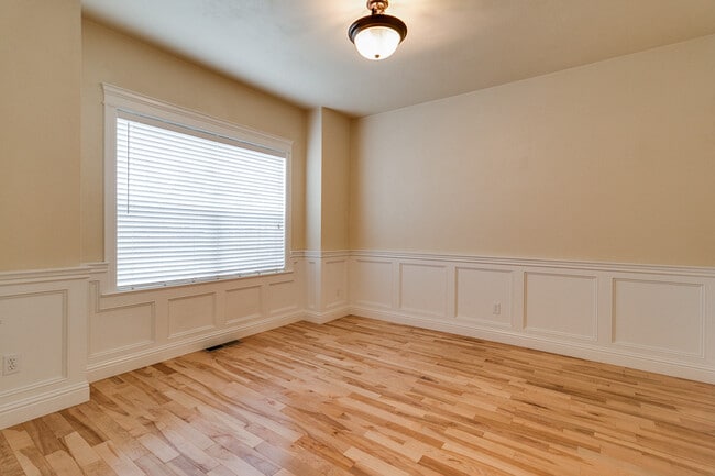 Photo - Beautiful 4-Bedroom, 3-Bath Home With Central Heat & A/C!