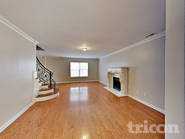 Photo - 4700 Winterberry Ln