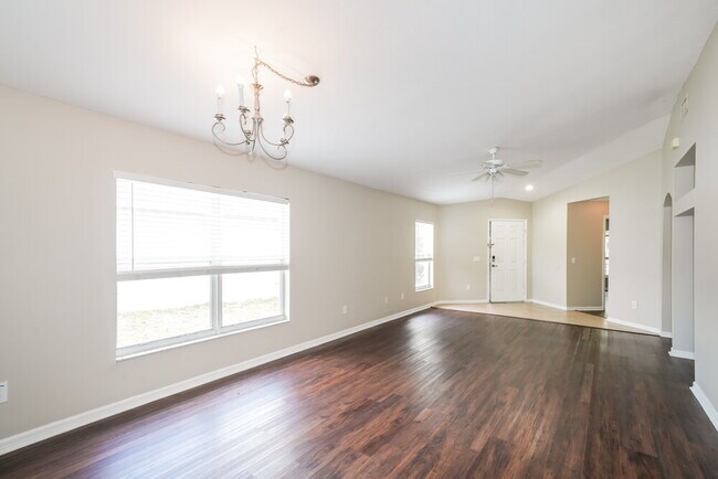 Photo - 10704 Navigation Dr