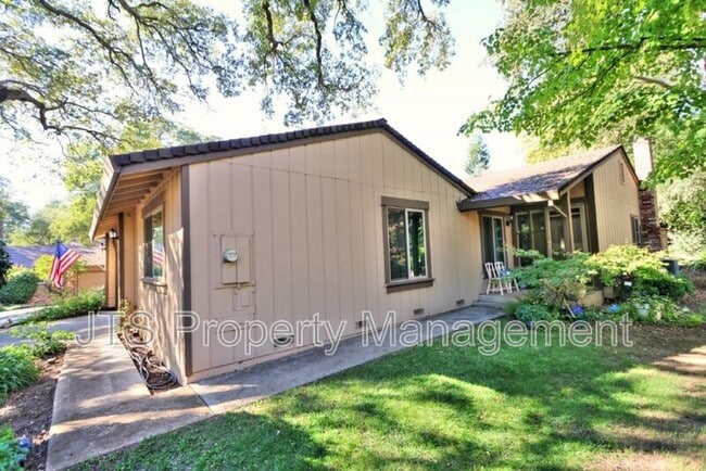 Building Photo - 6913 Navarro Ct