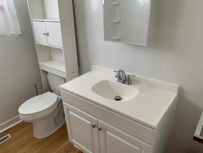 Photo - 21 21st St
