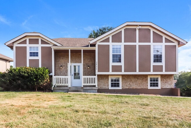 Building Photo - 1711 Roberta Dr Rental