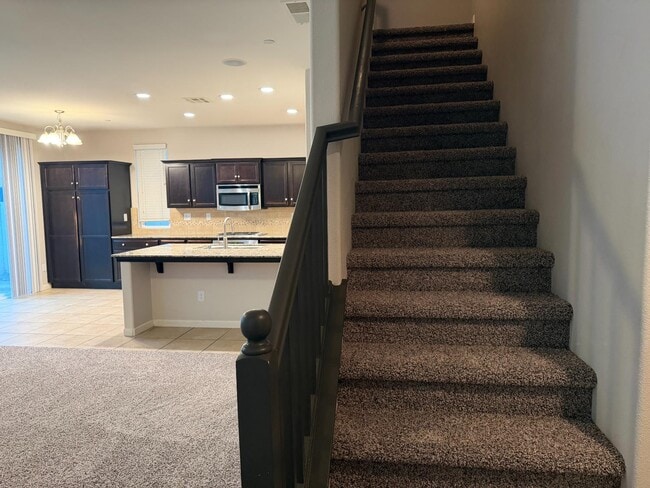 Photo - 3569 Magnificent Way