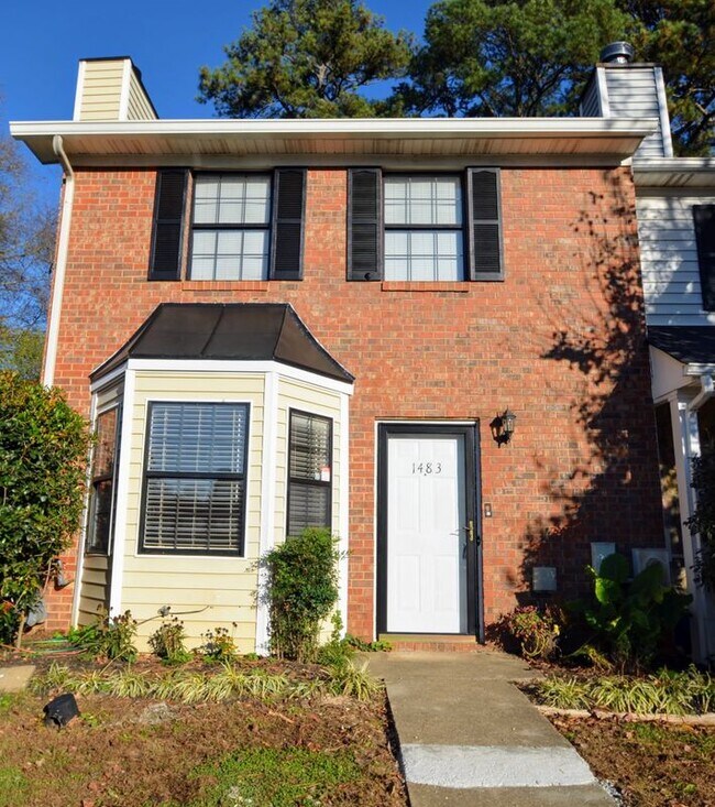 Building Photo - 1483 Springleaf Cir SE Rental