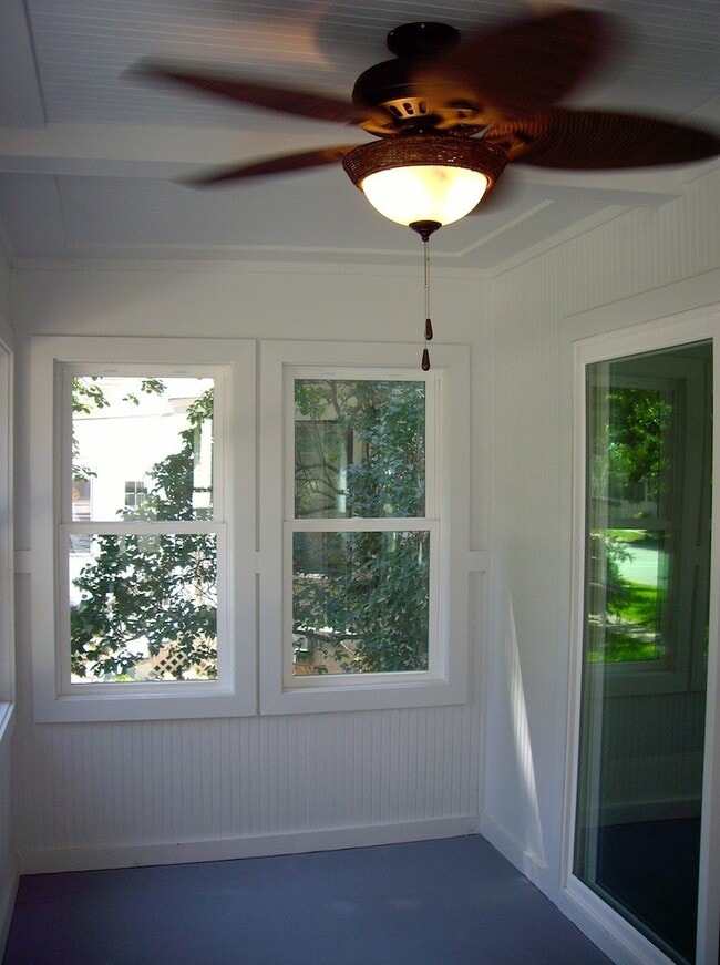Photo - 1218 Vilas Ave Unidad 1218