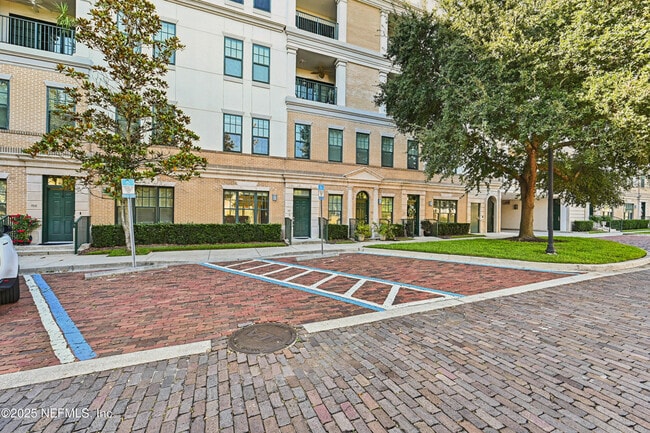 Photo - 1661 Riverside Ave Unit 107