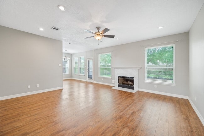 Building Photo - 209 McVoy Dr Rental