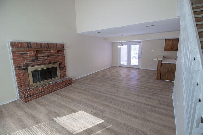 3612 Hermitage Rd