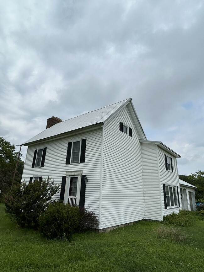 Building Photo - 8839 Langmaid Rd