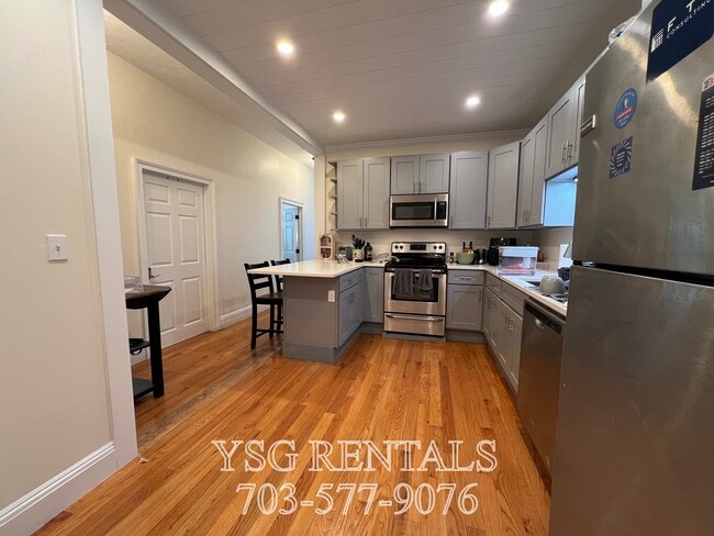 Photo - 17-19 Lambert Ave