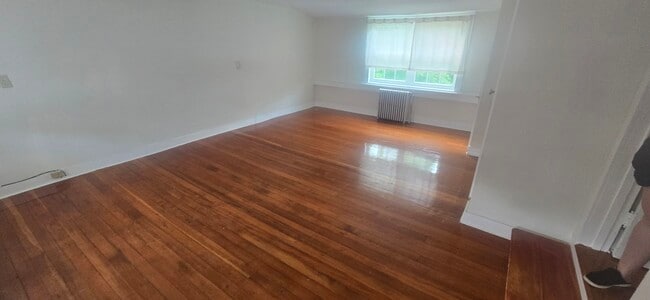 Photo - 5 Glen Rd Unidad 2nd floor