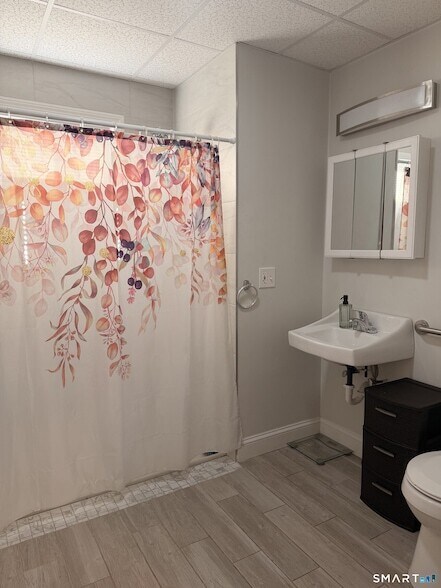 Photo - 1089 Whalley Ave