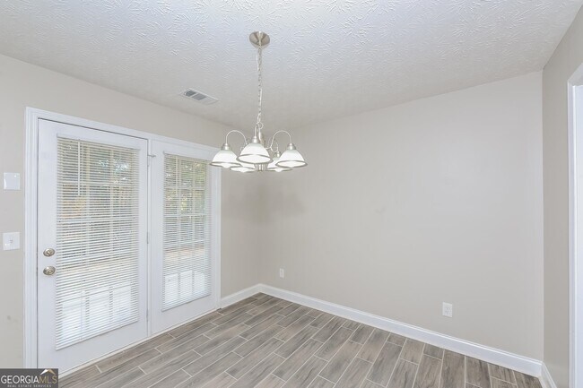 Photo - 5041 Lancashire Ct