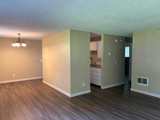 Photo - 3542 Northeast Division Street