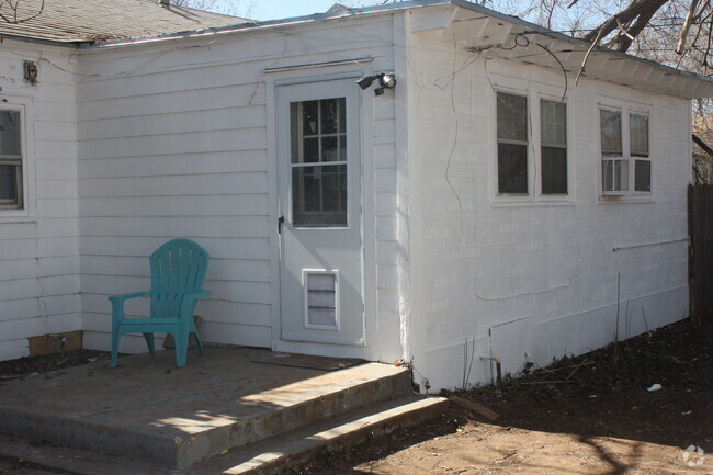 Building Photo - 2214 21st St Rental