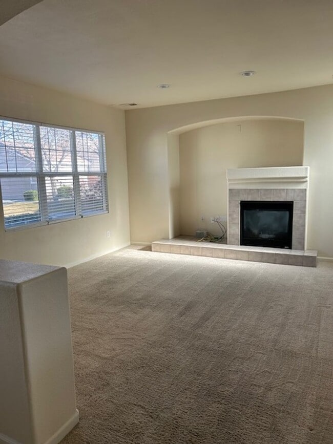 Photo - 1684 Iron Mountain Dr