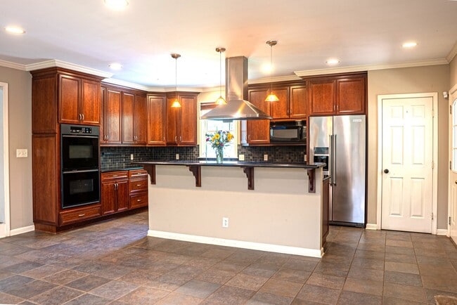 Photo - 1739 Remington Rd