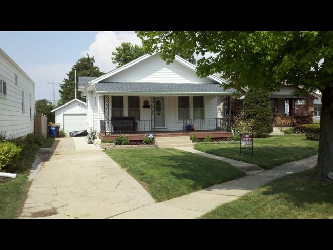 Building Photo - 1409 Highview Ave