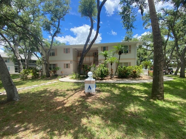Building Photo - 1051 Forrest Nelson Blvd Unit A101