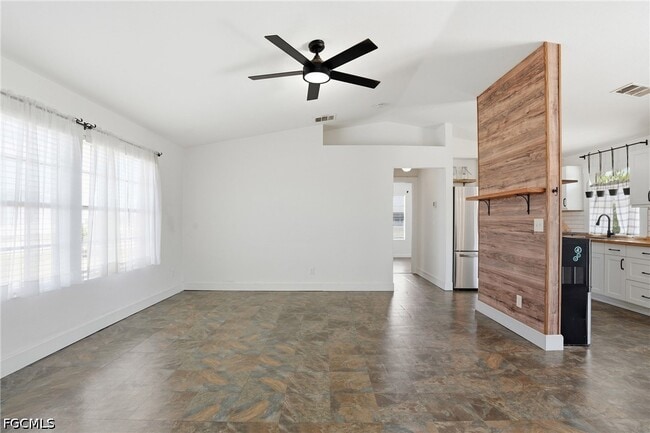 Photo - 18 NW 26th Terrace