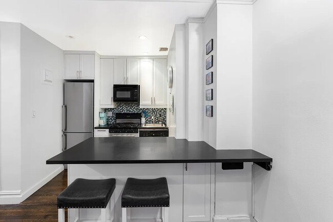 Photo - 157 E 72nd St Unidad 12-H