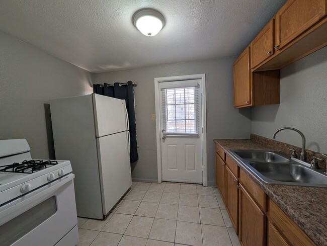 Photo - 1523 Uinta St