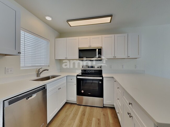 Photo - 4142 Knollvale Dr