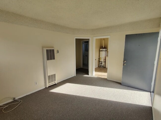 Photo - 9310 Holmes Ave