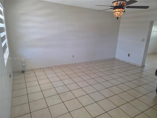 Photo - 8035 NW 185th St