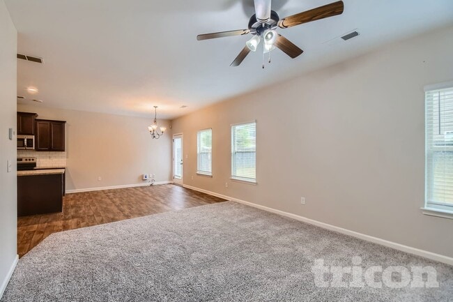 Photo - 281 Magnaview Dr