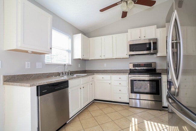Photo - 7 N Brushwood Ct