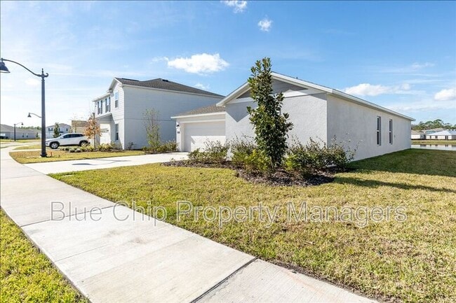 Photo - 2295 Green Valley St