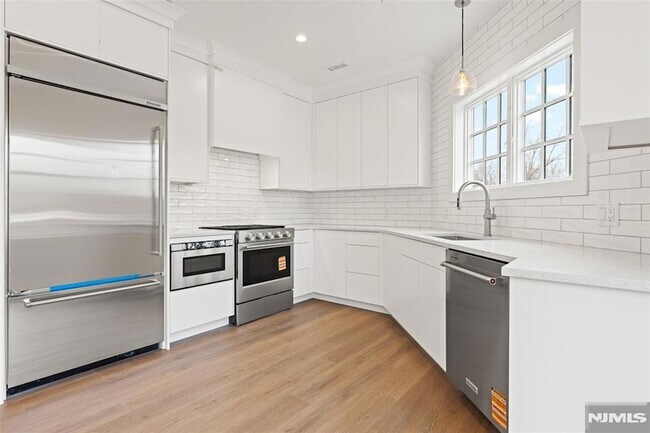 Photo - 445 Ramapo Valley Rd Unit 3