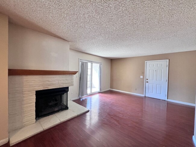 Photo - 101 Luna Way