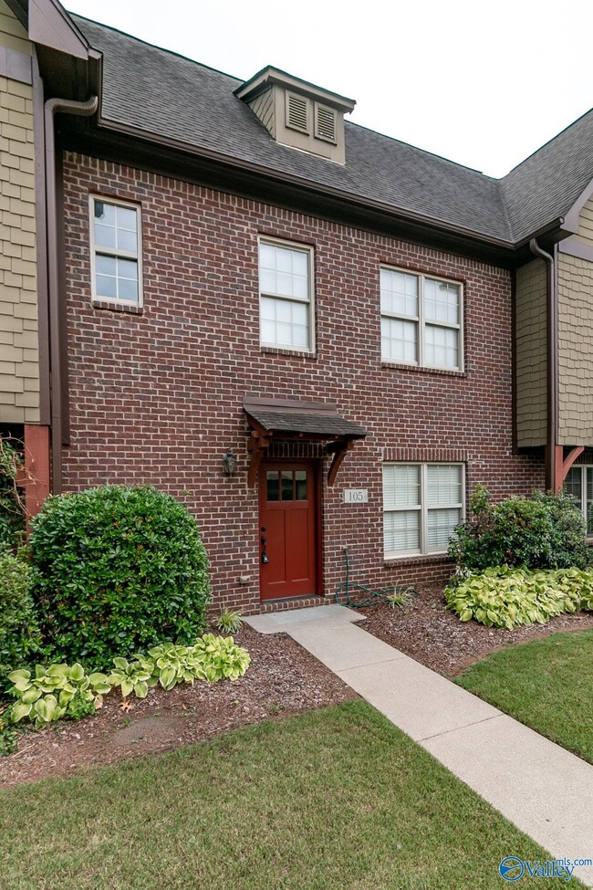 Photo - 105 Windsor Hill Rd SW Townhome