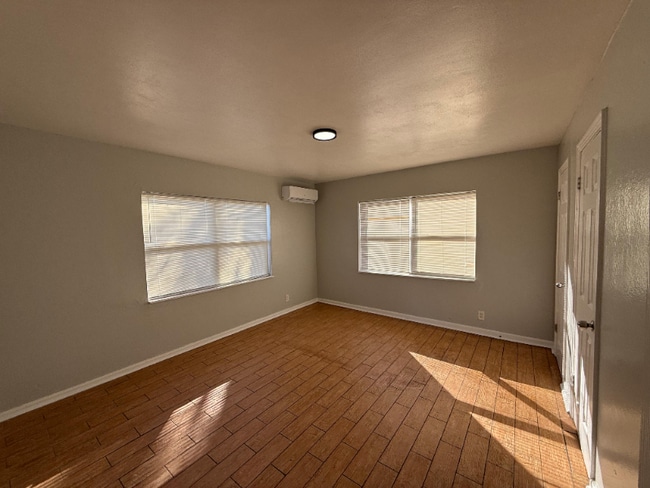 Photo - 761 22nd Ave S Unidad Rear Upper