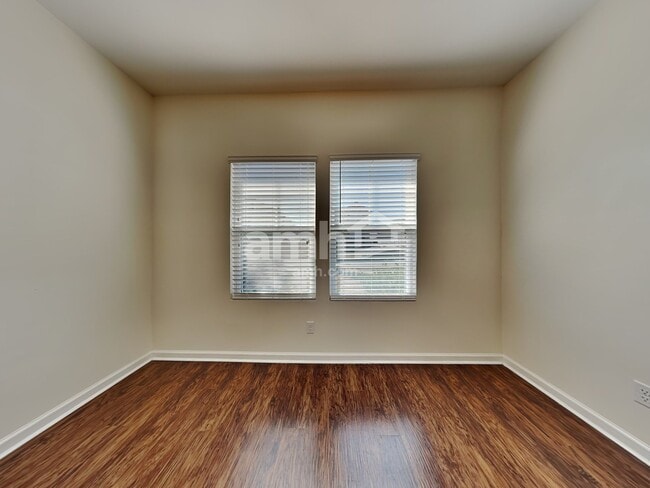 Photo - 224 Dogwood Cir