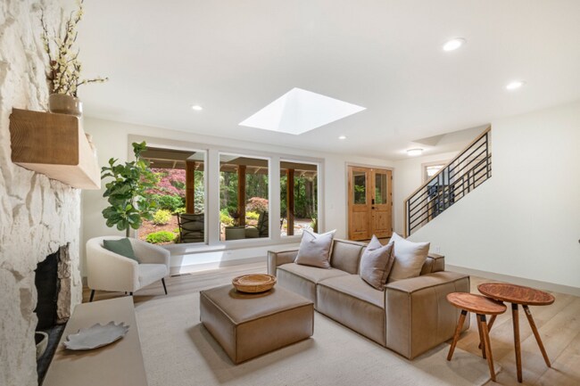 Photo - 2218 94th St NW